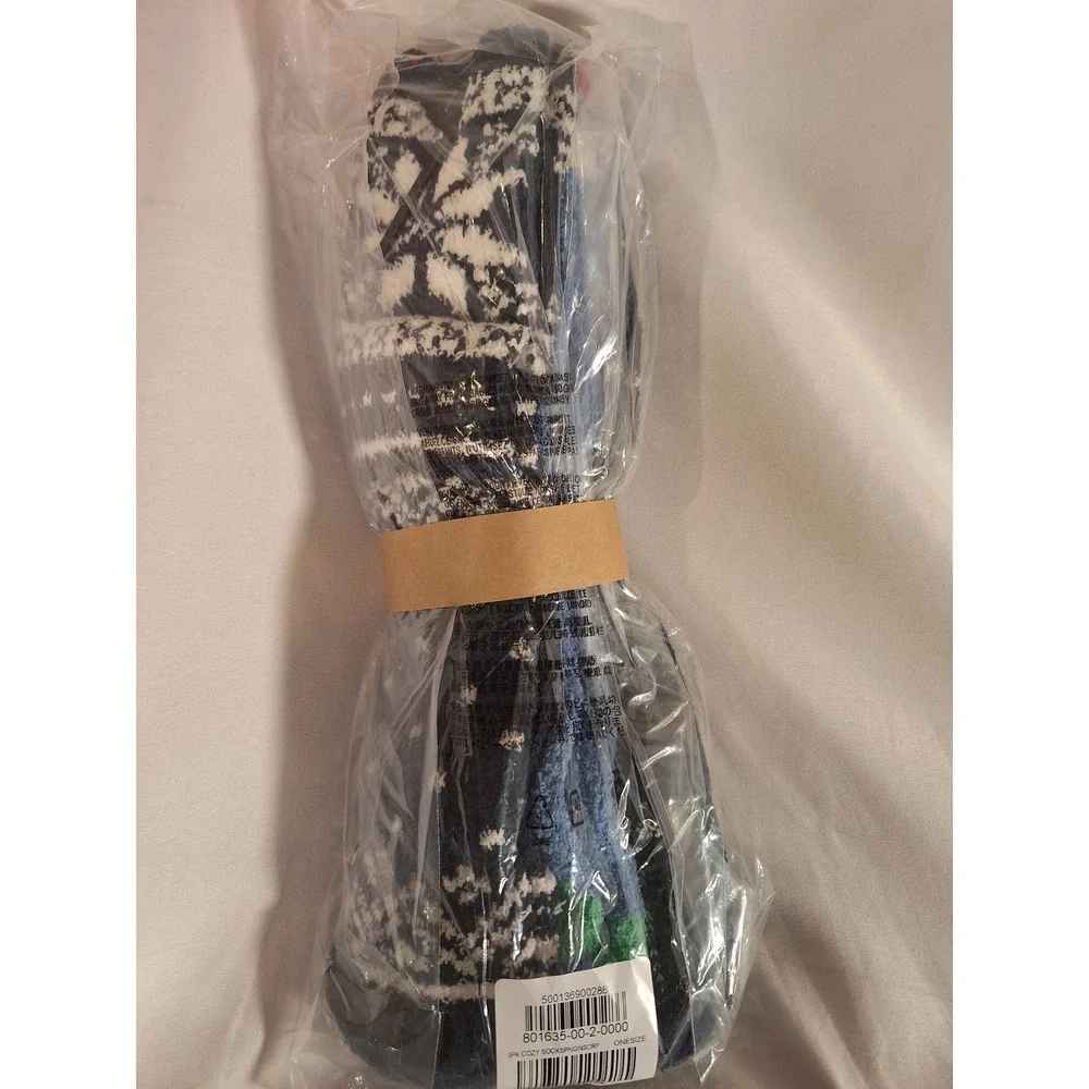 Old Navy Mens Cozy Socks 3 Pack Blue Green Plaid Snowflake Fuzzy One Size 801635